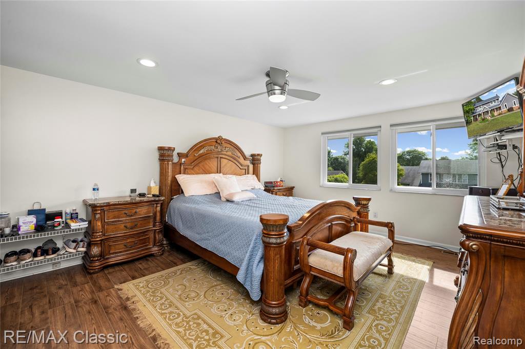5651 Warrenshire Drive, West Bloomfield, MI — Photo 21