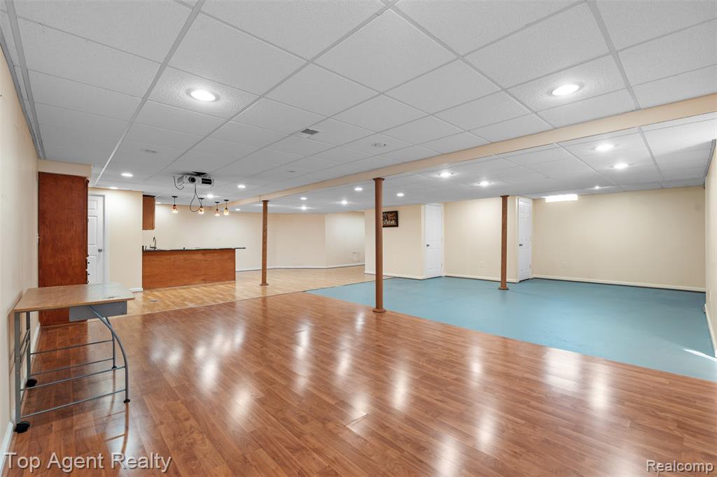 1066 Lorenzo Court, Troy, MI 48085 — Photo 33