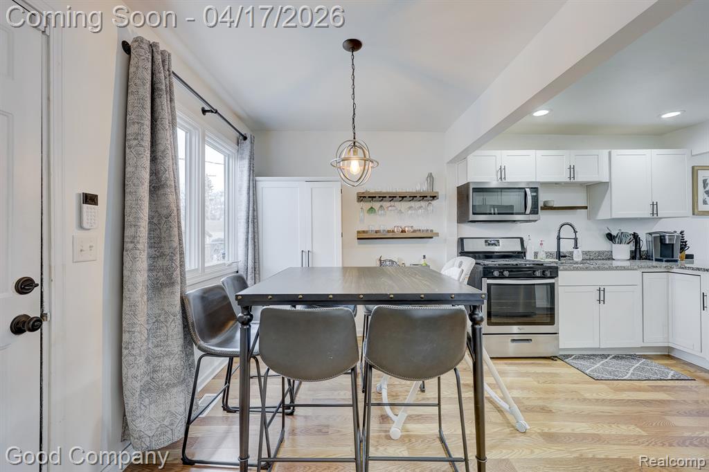 23067 Hazelwood Avenue, Hazel Park, MI 48030 — Photo 9