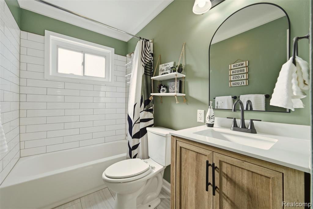 23008 Allor Street, Saint Clair Shores, MI 48082 — Photo 30