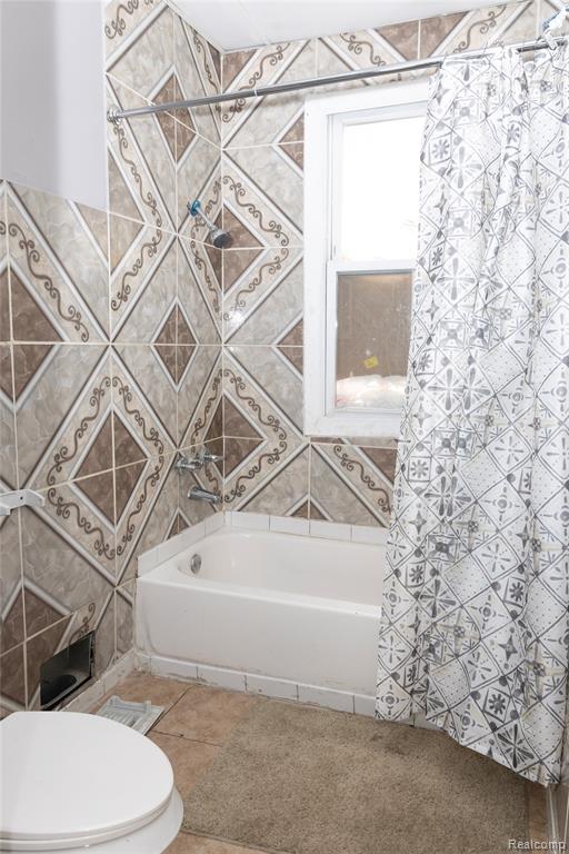 2441 Holbrook Street, Hamtramck, MI 48212 — Photo 7