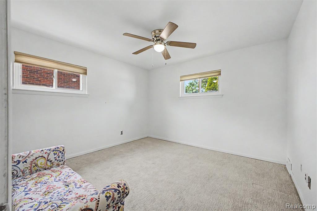 9904 Fox Avenue, Allen Park, MI 48101 — Photo 21
