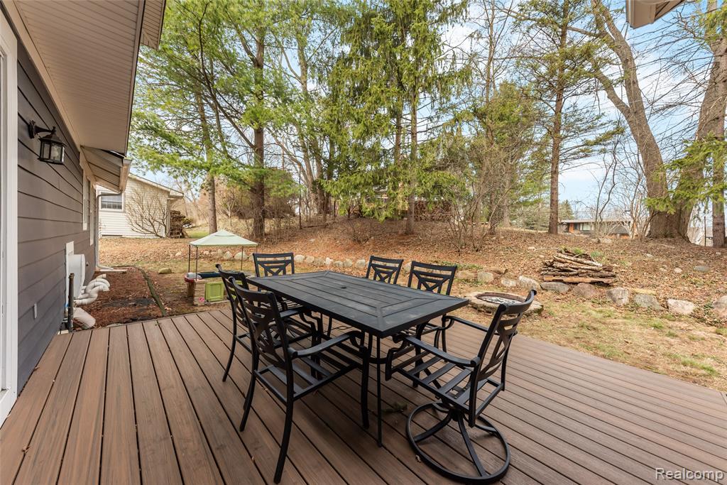 4710 Whitman Circle, Ann Arbor, MI 48103 — Photo 9