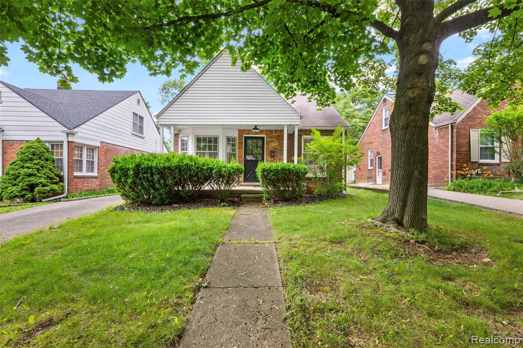 414 Aqua Court, Royal Oak, MI 48073 — Photo 2