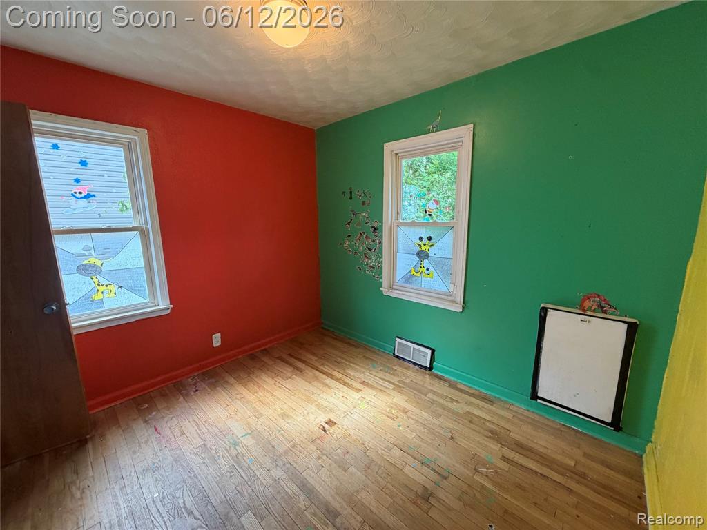 4230 CUSTER Avenue, Flint, MI 48507 — Photo 12