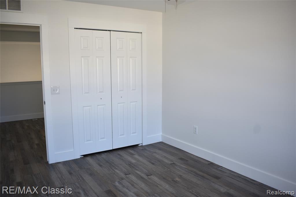 417 Old Pine Way Drive, Walled Lake, MI 48390 — Photo 25