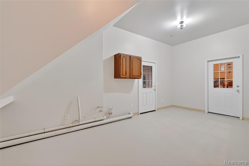 9624 Bridge Lake Road, Clarkston, MI 48348 — Photo 39