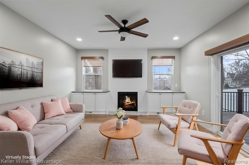 882 N Center Street, Northville, MI 48167 — Photo 16