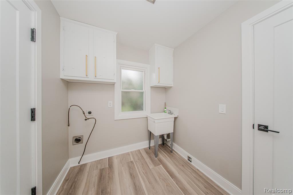 21993 Riverview Drive, Beverly Hills, MI 48025 — Photo 40