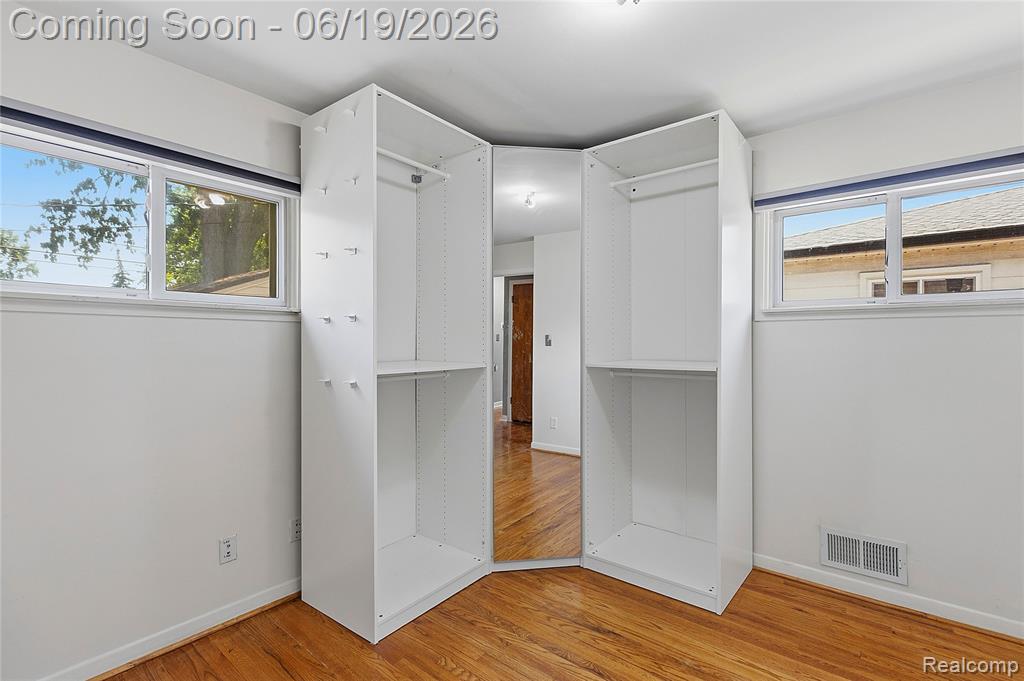 7228 Sterling Street, Center Line, MI 48015 — Photo 12