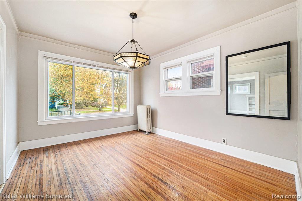 568 CHALMERS Street, Detroit, MI 48215 — Photo 4