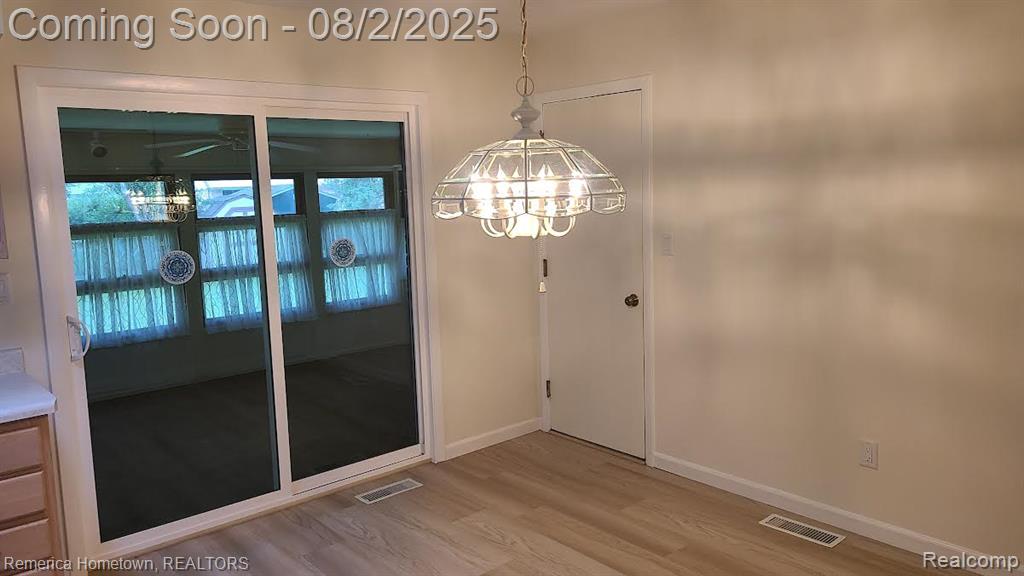 8736 Ringwood Drive, Commerce Twp, MI 48382 — Photo 8
