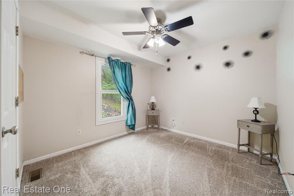 5361 Universe Avenue, Howell, MI 48843 — Photo 20