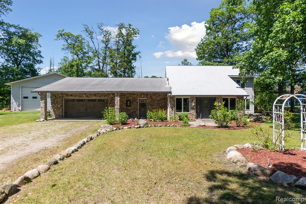 3990 S Sashabaw Road, Clarkston, MI 48348 — Photo 34
