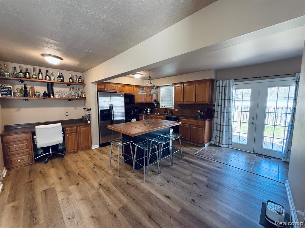 669 CHIPPEWA Street, Mount Clemens, MI 48043 — Photo 10