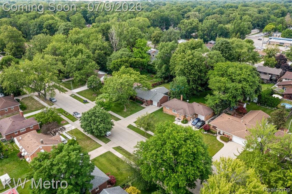 20665 Woodcrest Street, Harper Woods, MI 48225 — Photo 6