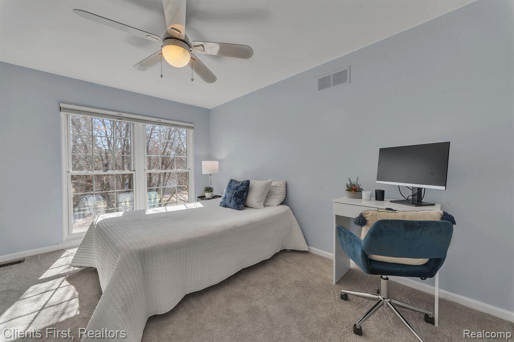 46408 DOUBLETREE Road, Canton, MI 48187 — Photo 31