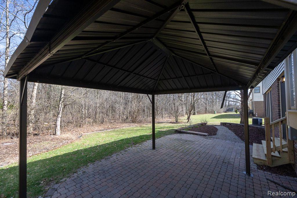 46523 INVERNESS Road, Canton, MI 48188 — Photo 12
