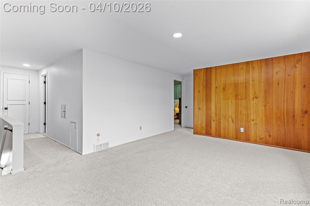 4594 Barcroft Way, Sterling Heights, MI 48310 — Photo 23