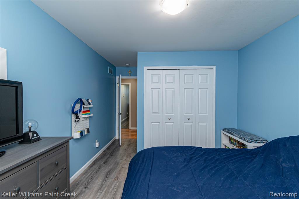 35452 Saint Clair Drive, New Baltimore, MI 48047 — Photo 29