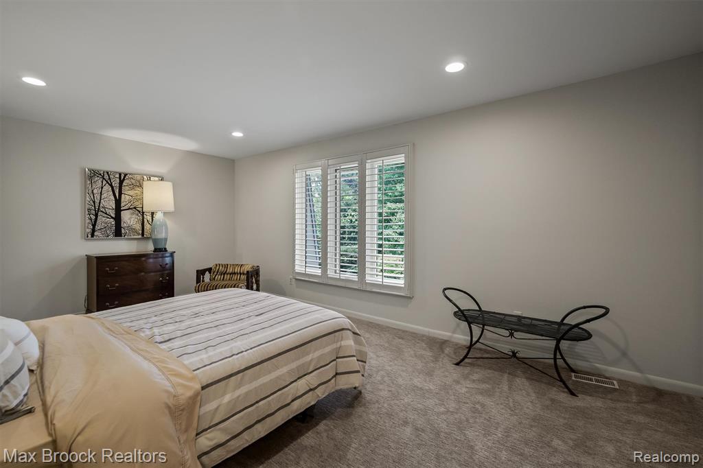 5137 Woodlands Drive, 24, Bloomfield Hills, MI 48302 — Photo 40