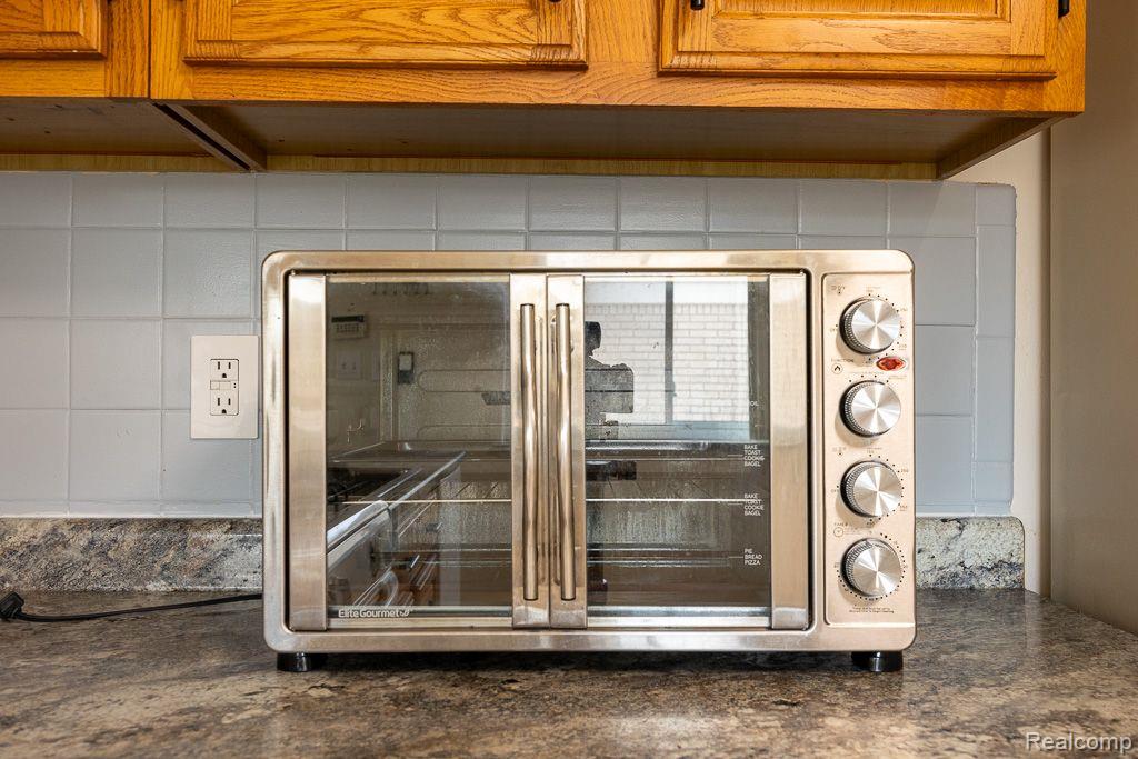 40137 WALTER Drive, Sterling Heights, MI 48310 — Photo 13