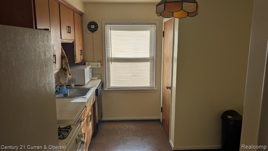6500 Appoline Street, Dearborn, MI 48126 — Photo 13