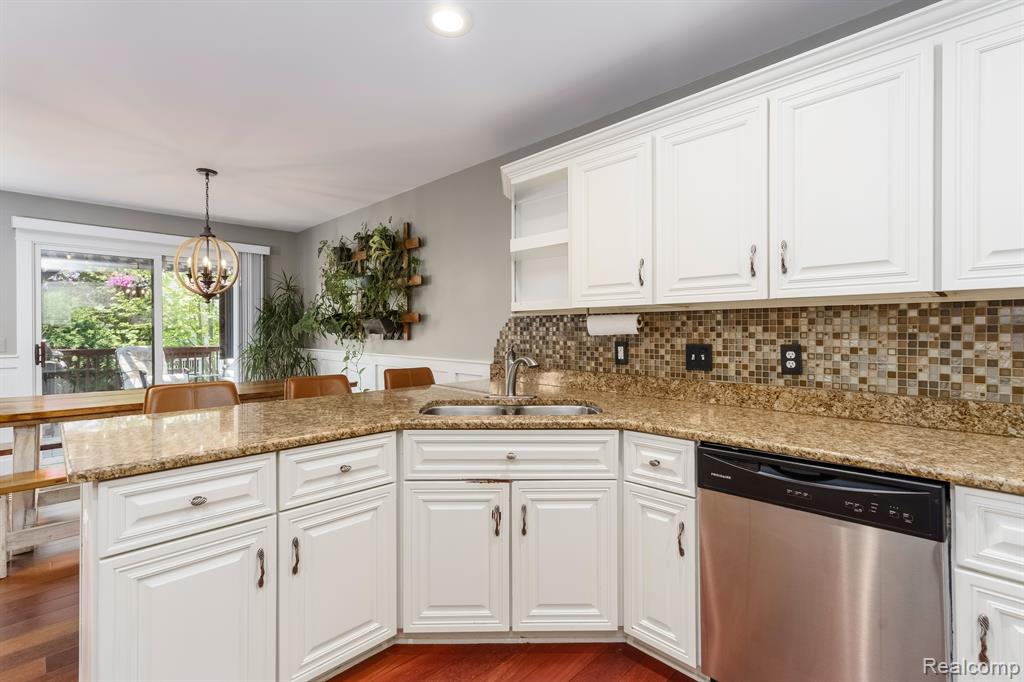 57495 RIDGEWOOD Drive, Washington, MI — Photo 21