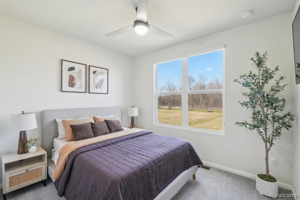 2466 MEADOW HILLS Drive, Ann Arbor, MI 48108 — Photo 25