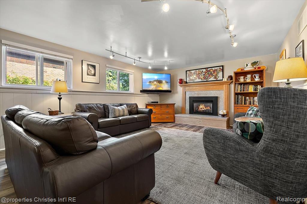 5970 Slate Drive, Troy, MI 48085 — Photo 3
