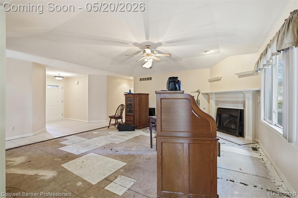 21527 N Tangel Drive E, Macomb, MI 48044 — Photo 6
