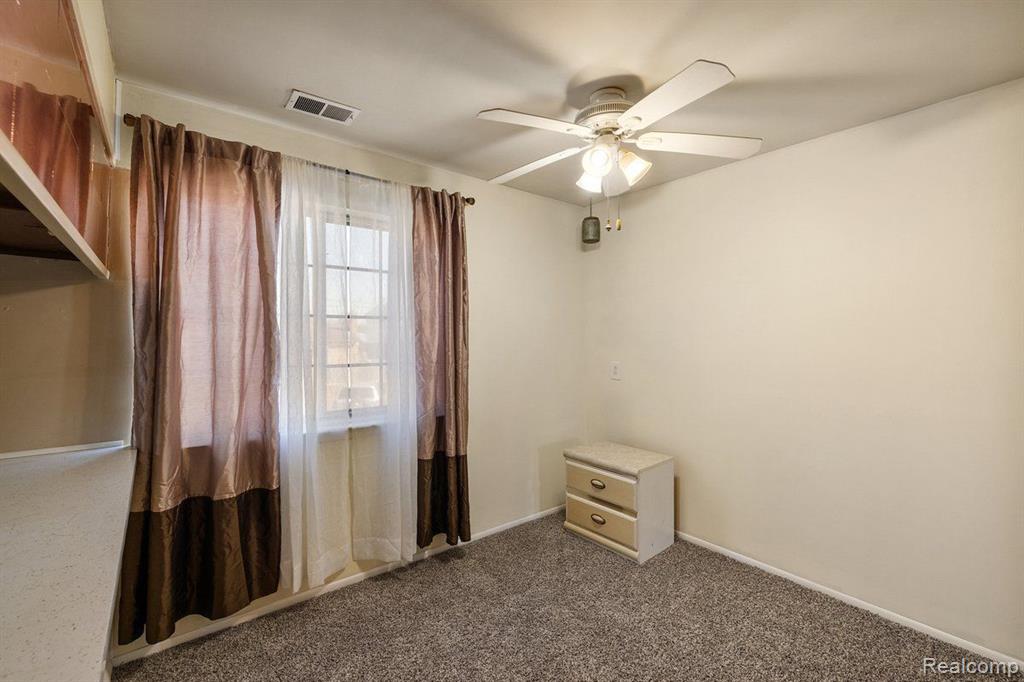 8270 CRESTVIEW Drive, C7, Sterling Heights, MI 48312 — Photo 20