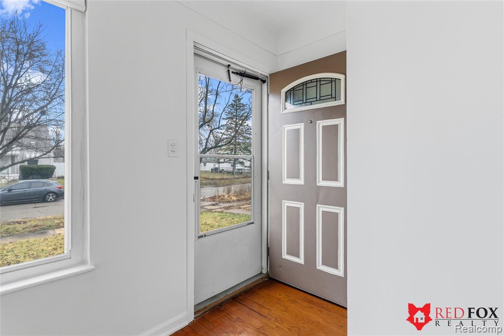 713 Leland Street, Flint, MI 48507 — Photo 5