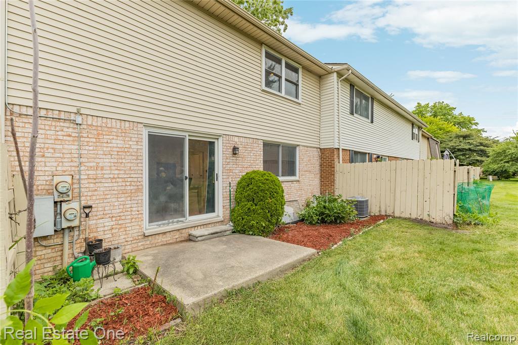 959 Kirts Boulevard, Troy, MI 48084 — Photo 53