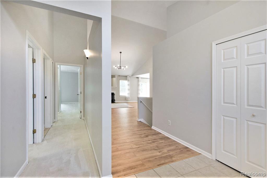 3381 CROMWELL Road, Ann Arbor, MI 48105 — Photo 5