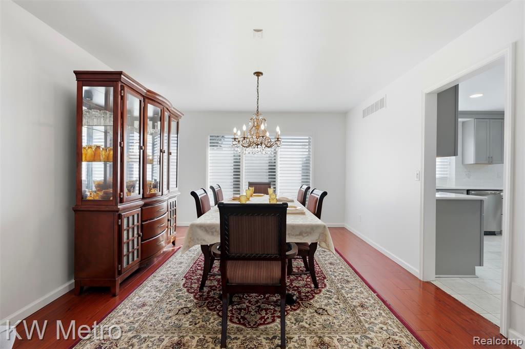 887 Grovecrest, Rochester Hills, MI 48307 — Photo 8
