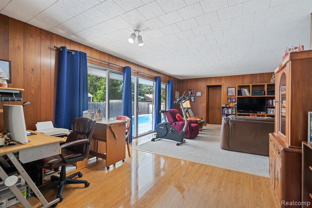 972 N ESPLANADE Street, Mount Clemens, MI 48043 — Photo 12