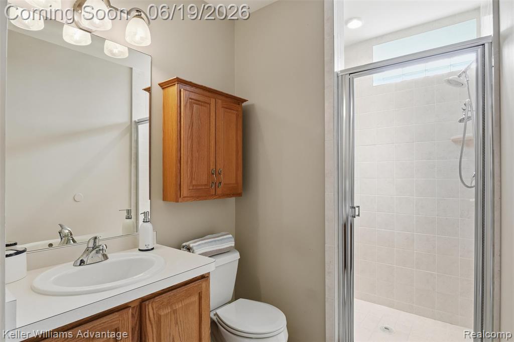 49354 Peninsular Drive, Belleville, MI 48111 — Photo 32