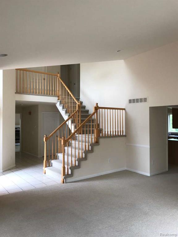 7782 Watford Drive, West Bloomfield, MI — Photo 14