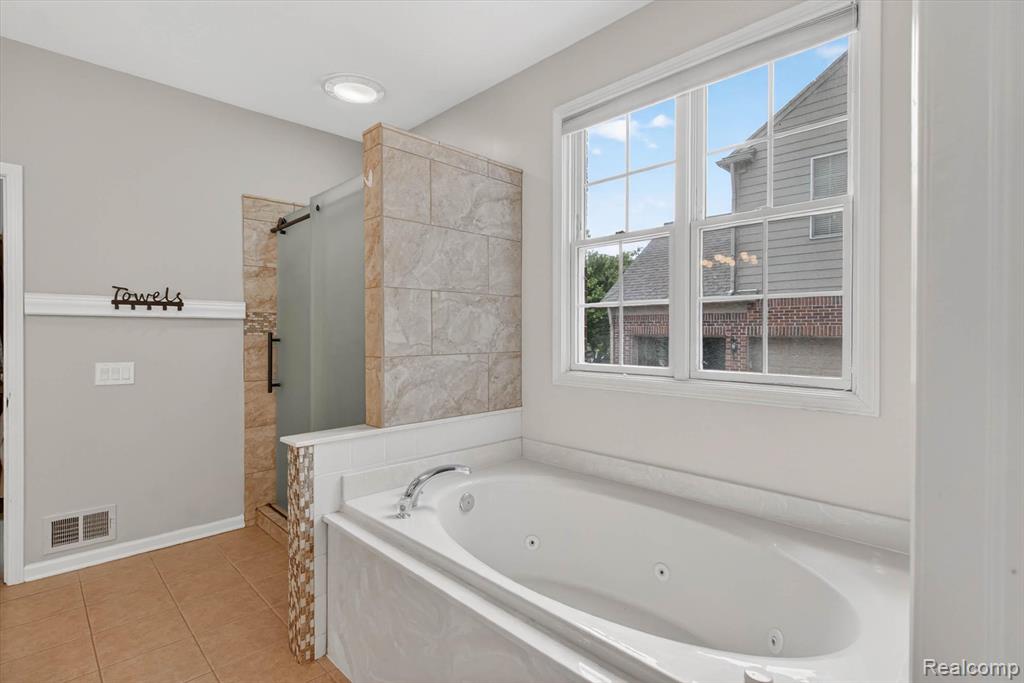 1630 Mistwood Court, Canton, MI 48187 — Photo 37