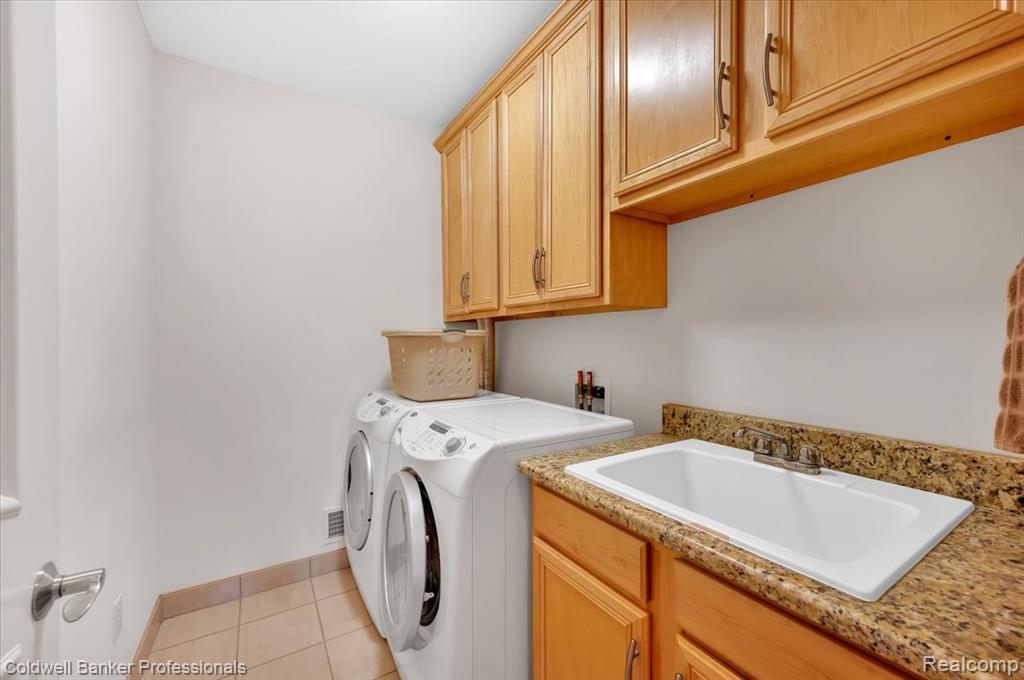 4359 Longview Drive, Lapeer, MI 48446 — Photo 53