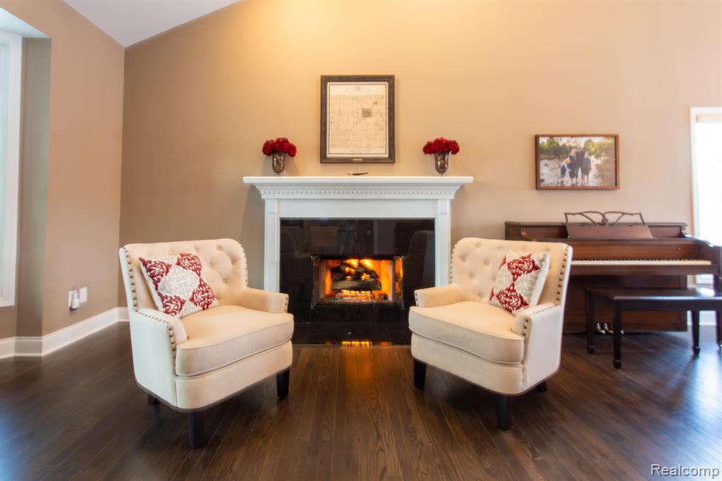 414 Roundview Drive, Rochester, MI 48307 — Photo 27