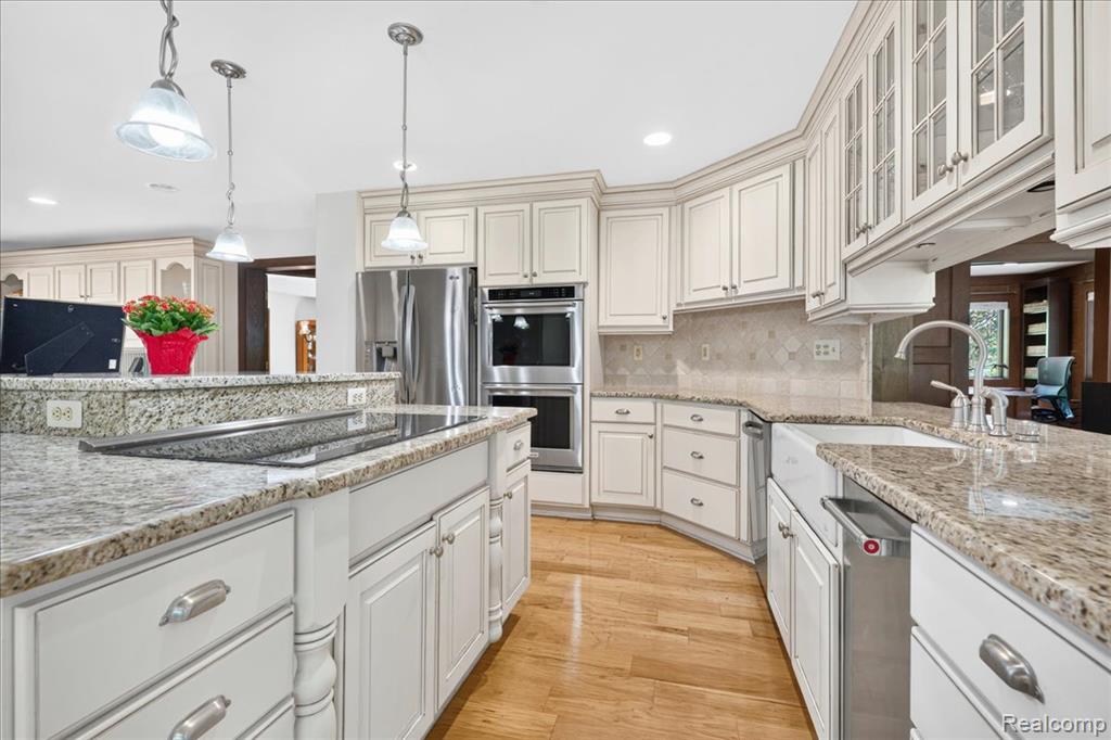 29498 E River Road, Grosse Ile, MI 48138 — Photo 13