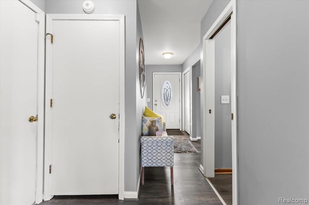 203 Lac Sainte Claire Drive, Saint Clair Shores, MI, 48082