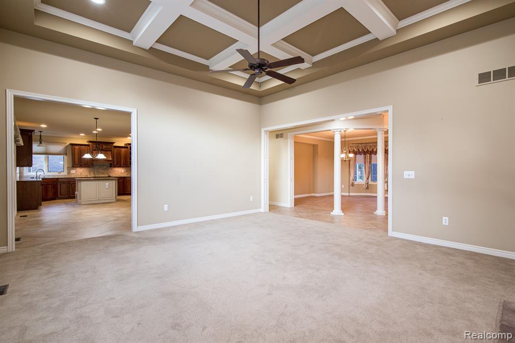 61491 CROWN POINT Drive, Washington, MI — Photo 11