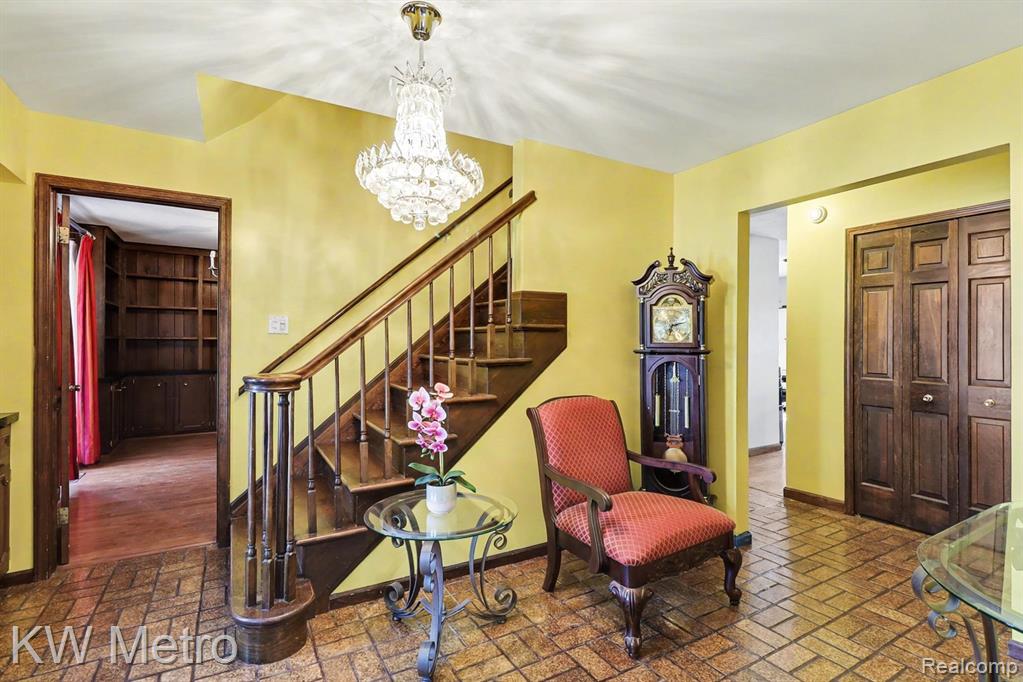 5865 Dunmore Court, West Bloomfield, MI — Photo 9