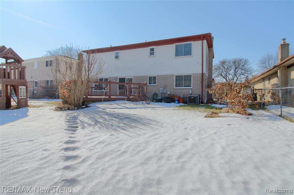 5794 Willow Creek Drive, Canton, MI 48187 — Photo 34