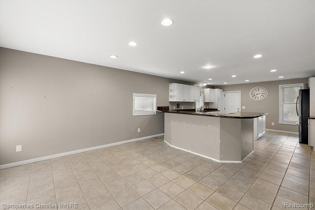 5863 Clarkston Road, Clarkston, MI 48348 — Photo 18