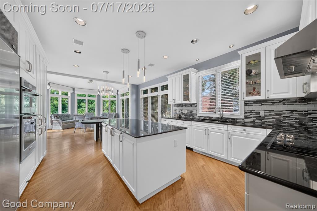 6698 Carlyle Court, West Bloomfield, MI — Photo 22