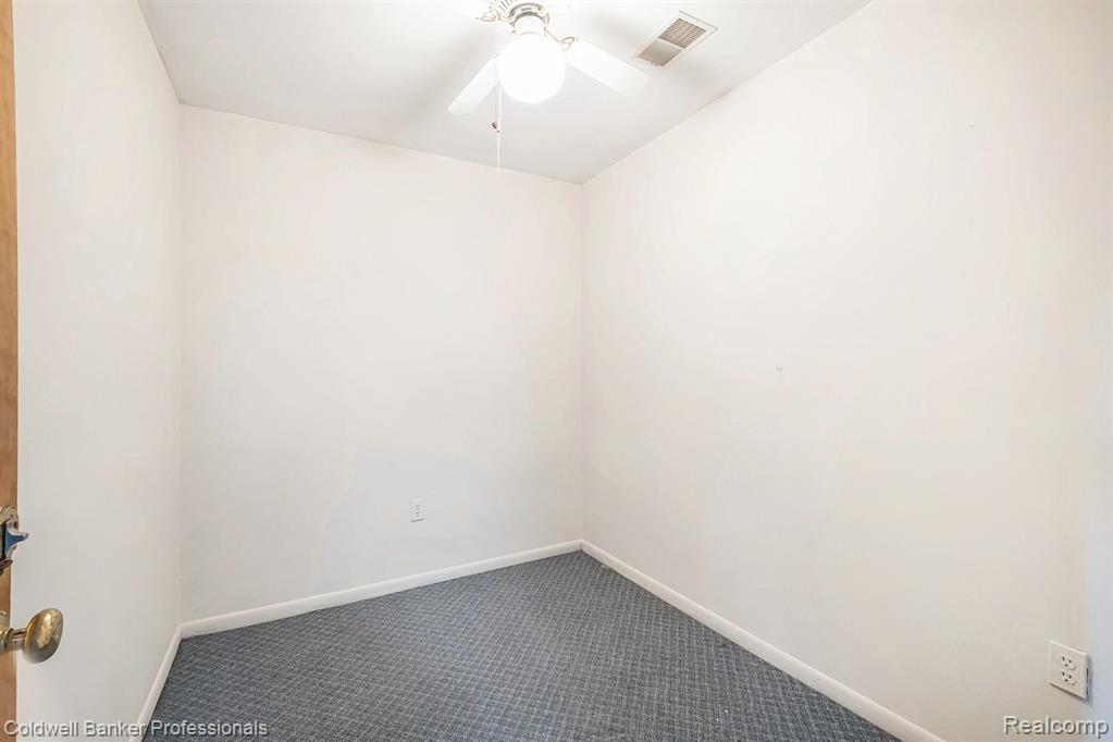 6093 PORTER Road, Grand Blanc, MI 48439 — Photo 19